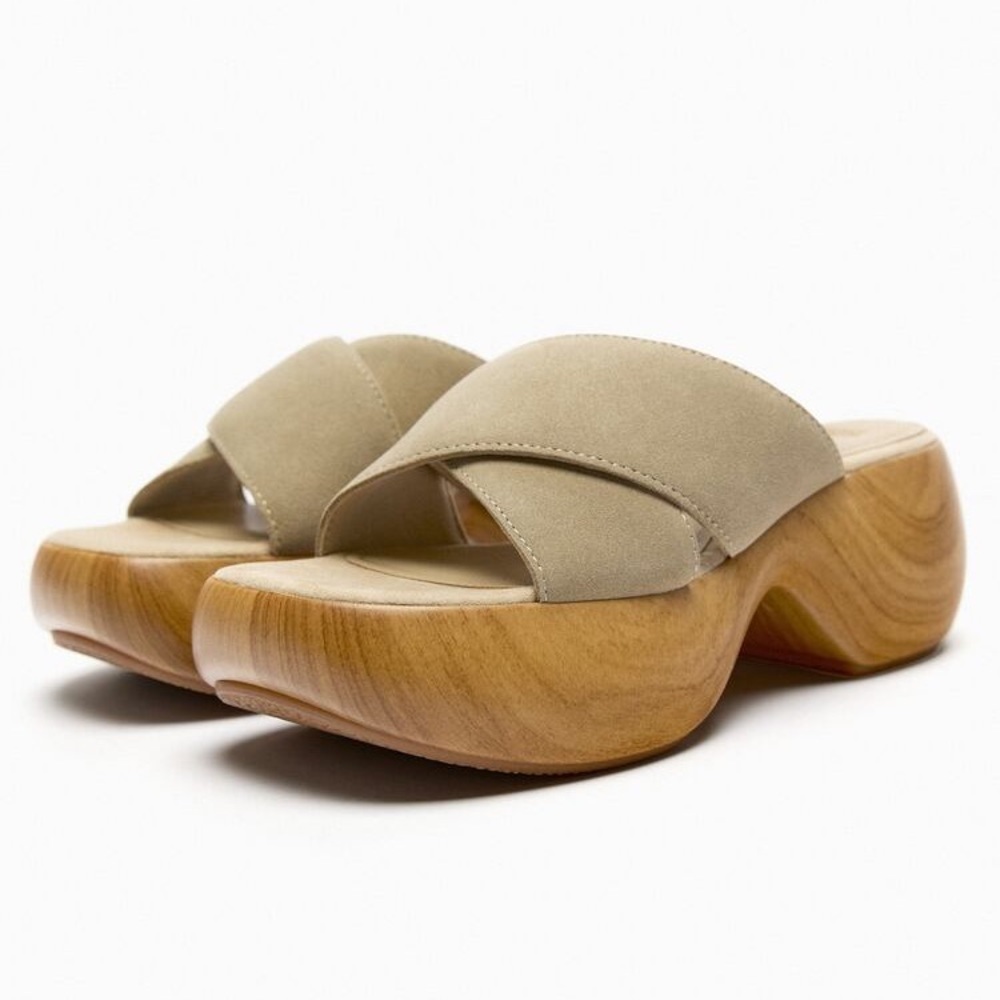 NWT. Zara Sand Brown Split Suede Sandals. Size 9. - Picture 2 of 9